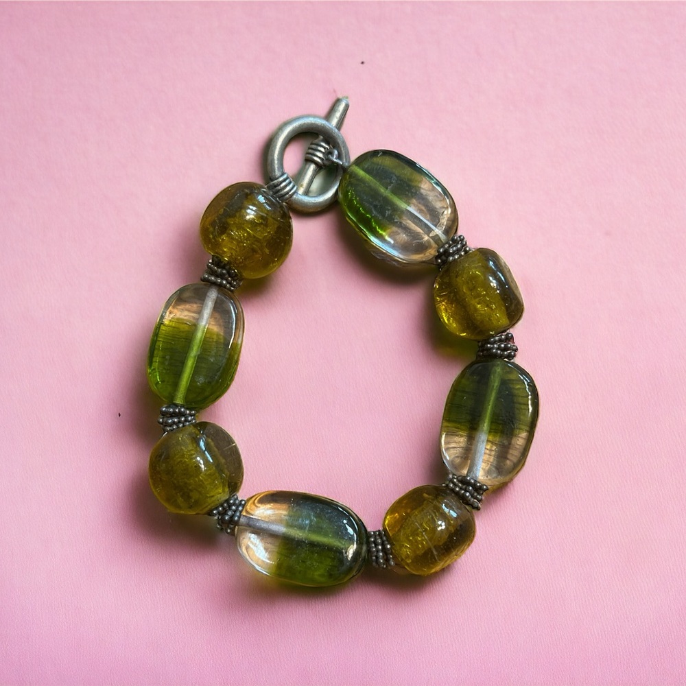 ✨3/$15 ✨ Green and Clear Glass Beaded Bracelet